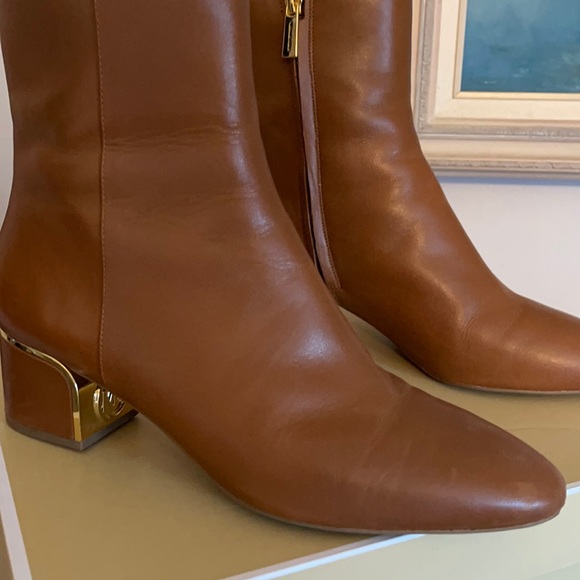 Micheal Kors leather flea mid booties - Picture 1 of 3